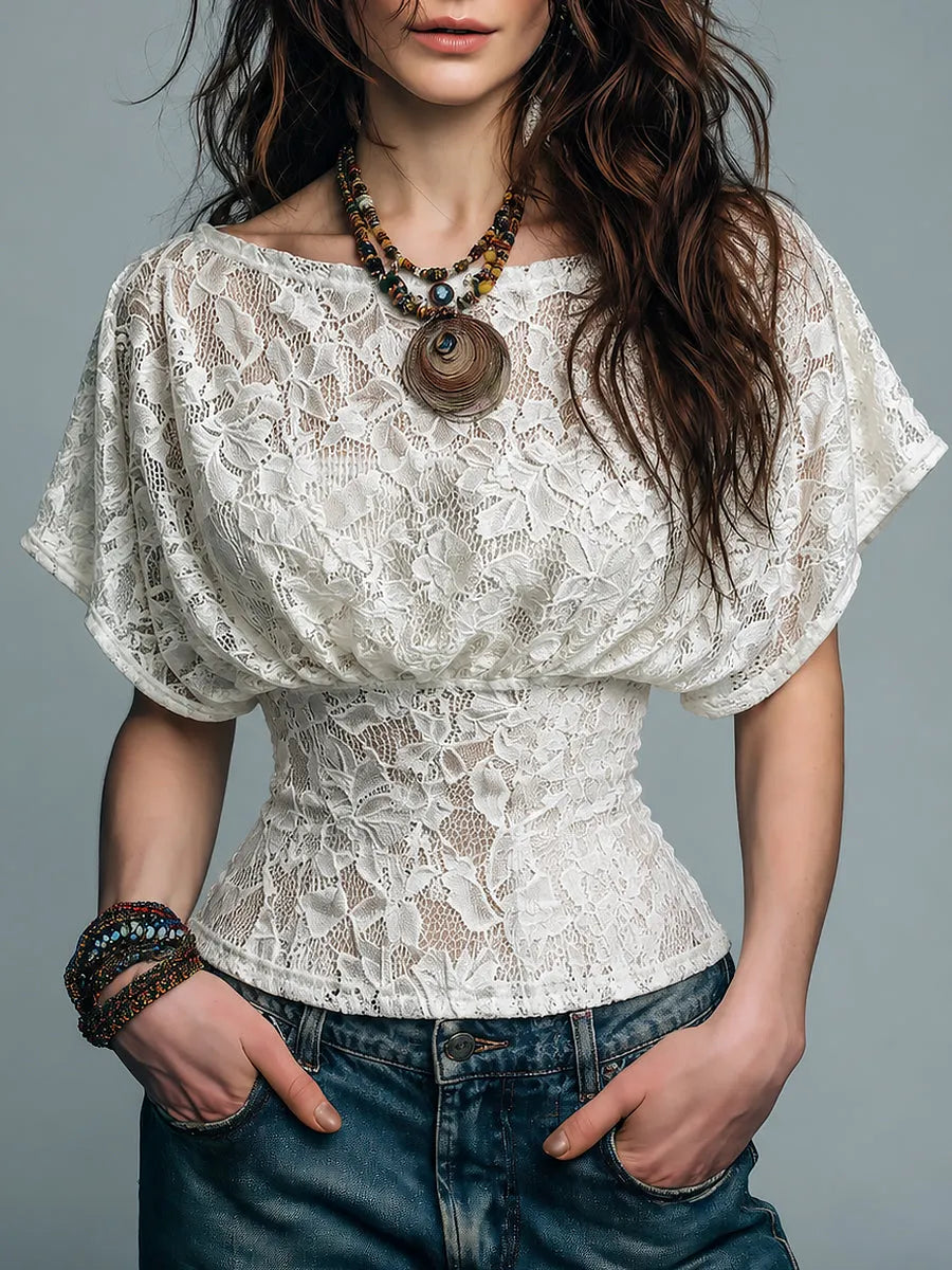 Vintage-style Fitted Lace Blouse With Batwing Sleeves